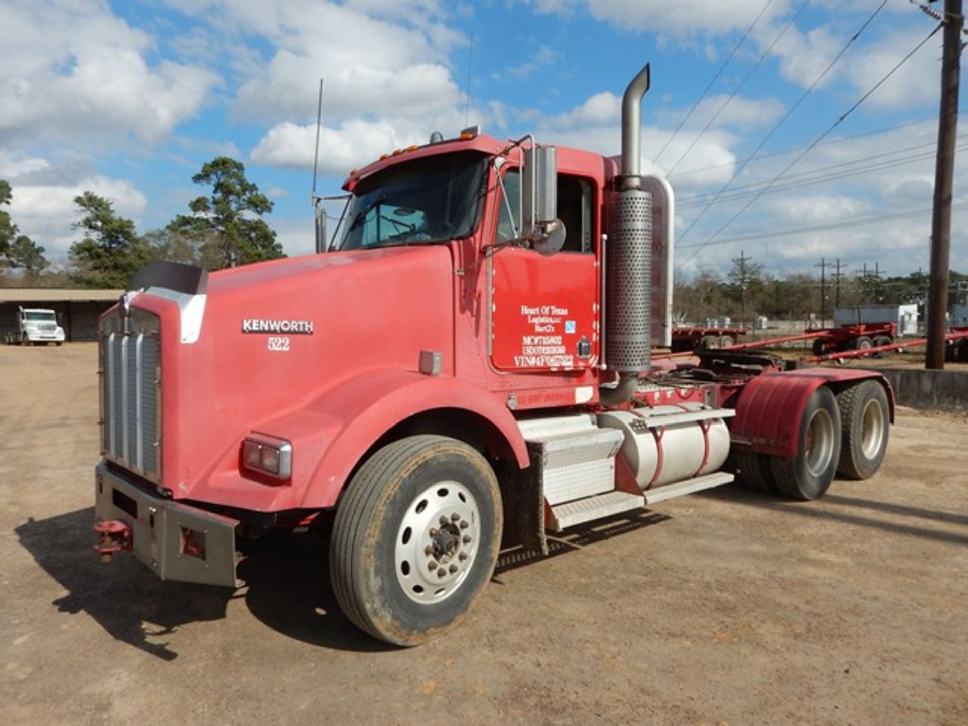 2004 KENWORTH T800 TRUCK TRACTOR