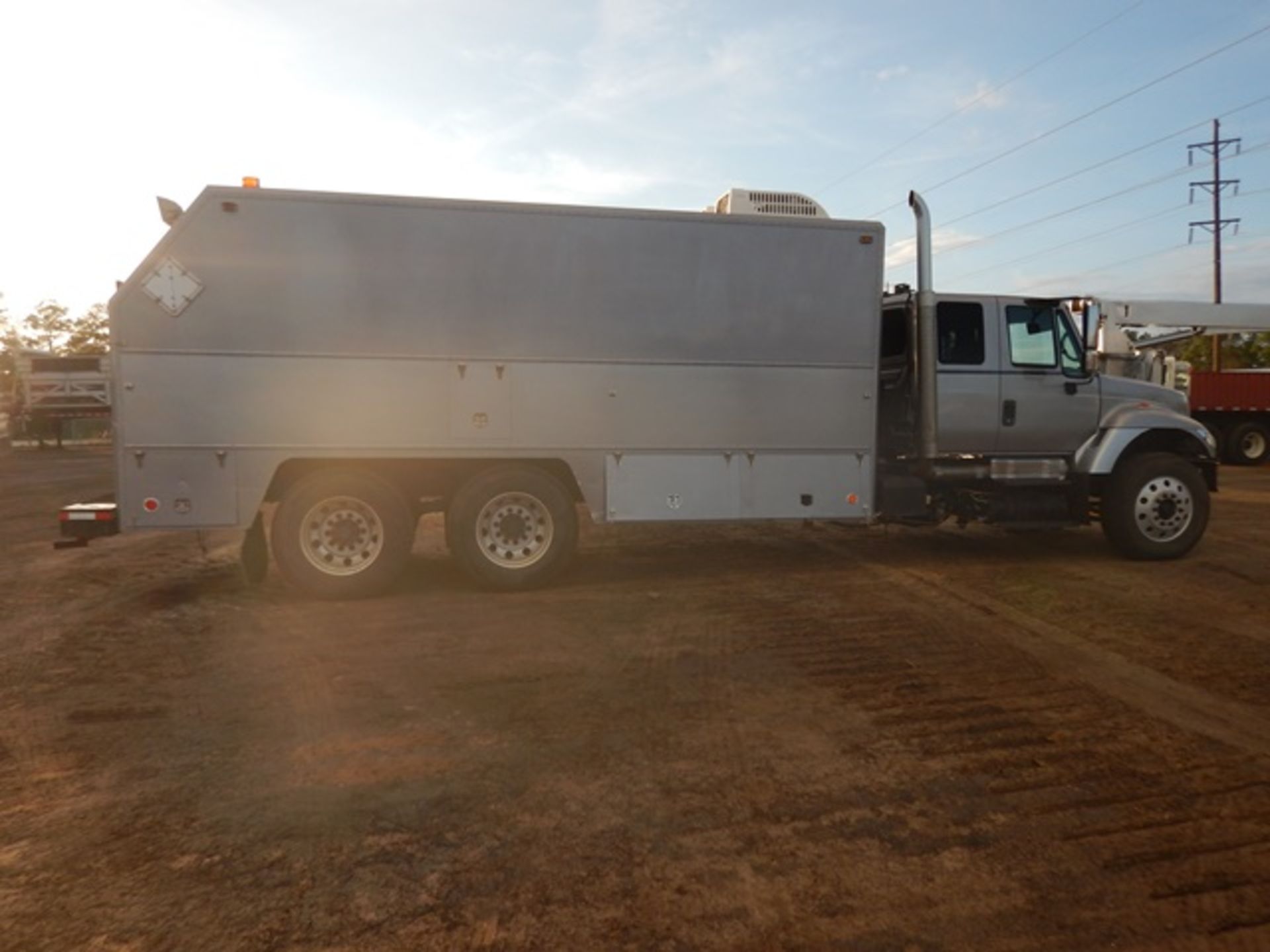 2007 INTERNATIONAL 7400 WIRELINE TRUCK - Image 6 of 22