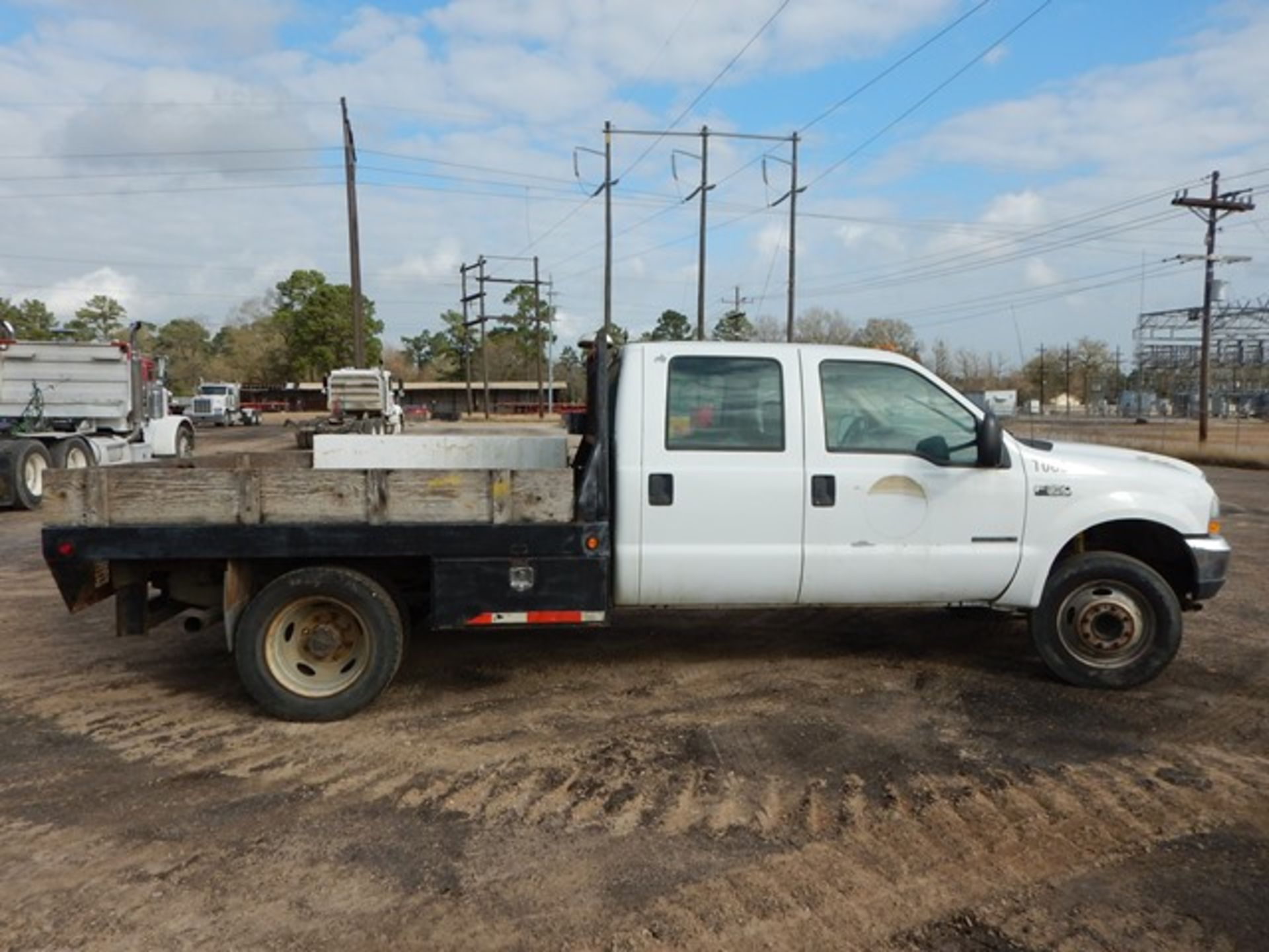 2001 FORD F-350 XLT SUPERDUTY FLATBED TRUCK - Image 6 of 24