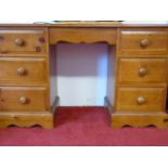 Pine dressing table