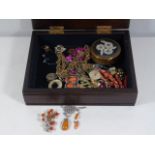 Jewellery box with contents