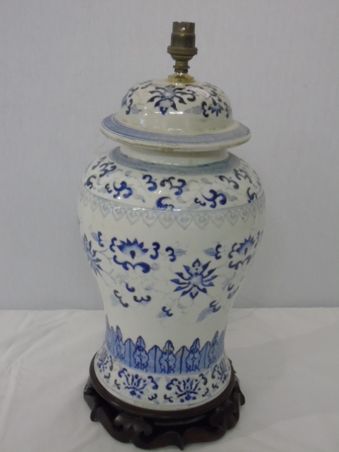 Large blue and white oriental lamp on wooden base approx. overall height 17" - Image 2 of 2