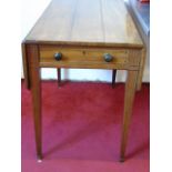 Antique mahogany Pembroke table