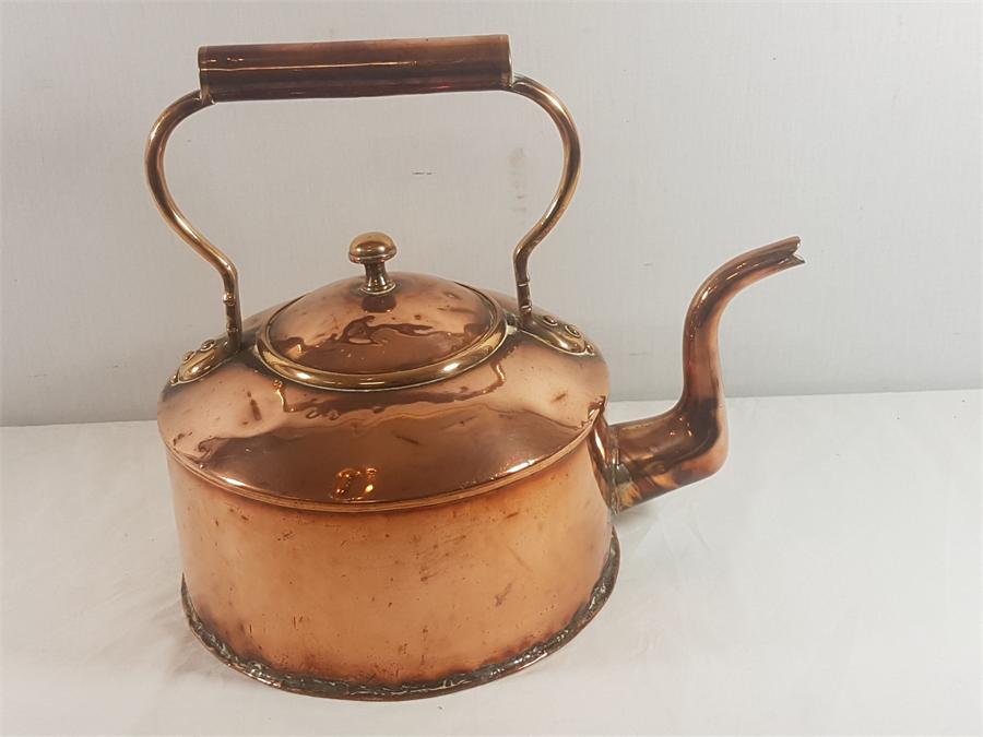 Large round copper kettle approx 12'' diameter and 13'' tall