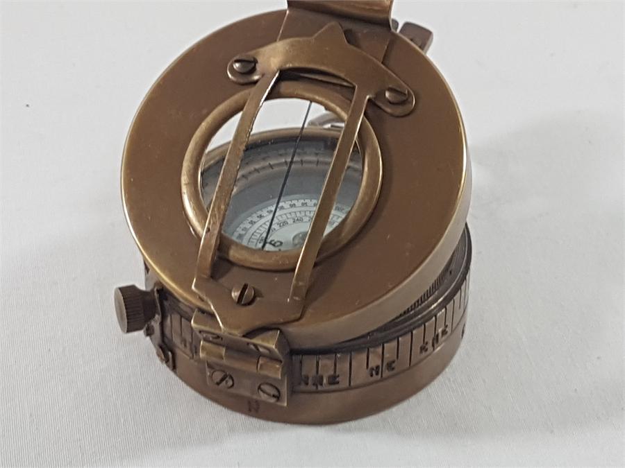 Brass compass - Image 2 of 3