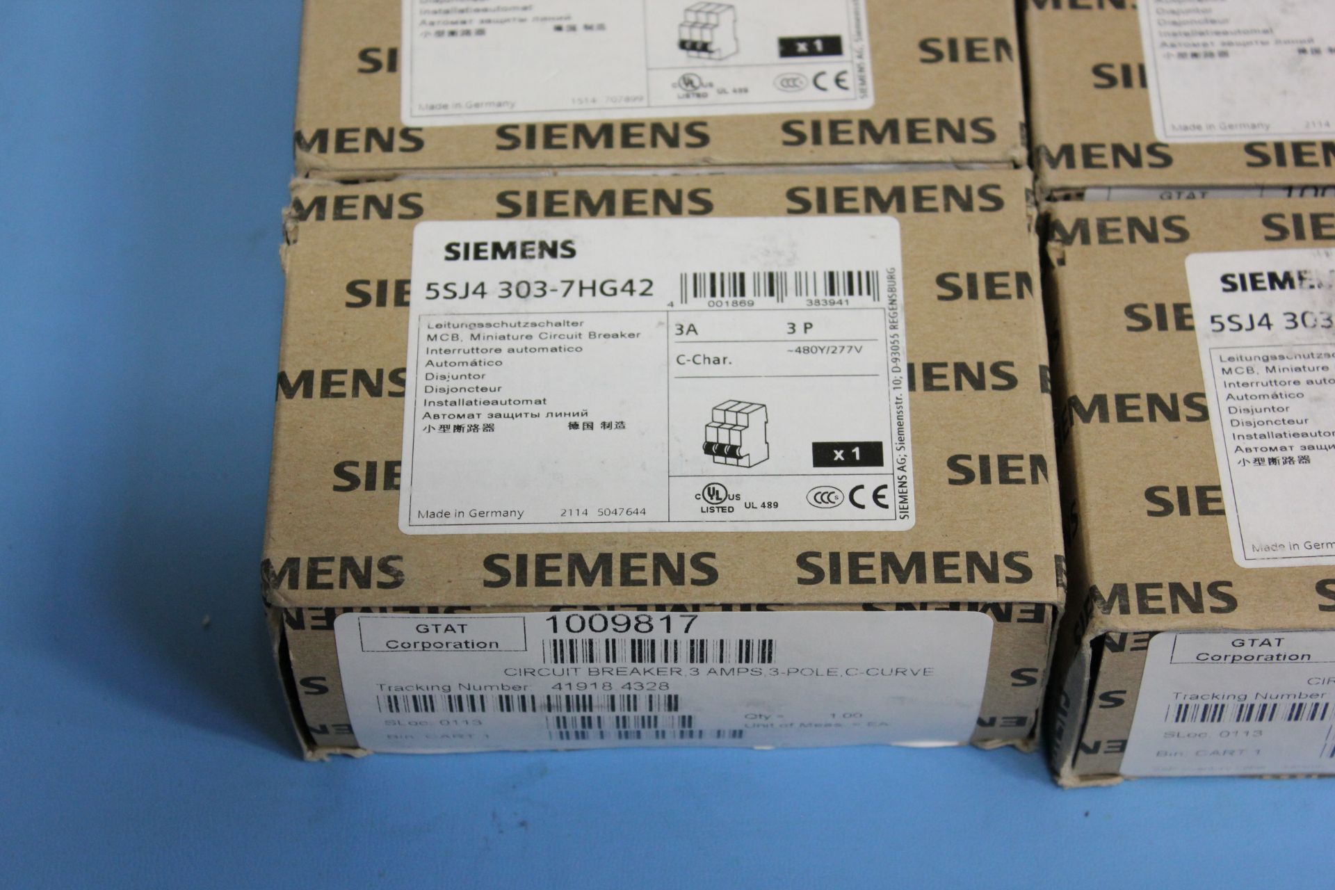 NEW SIEMENS CIRCUIT BREAKERS - Image 2 of 3