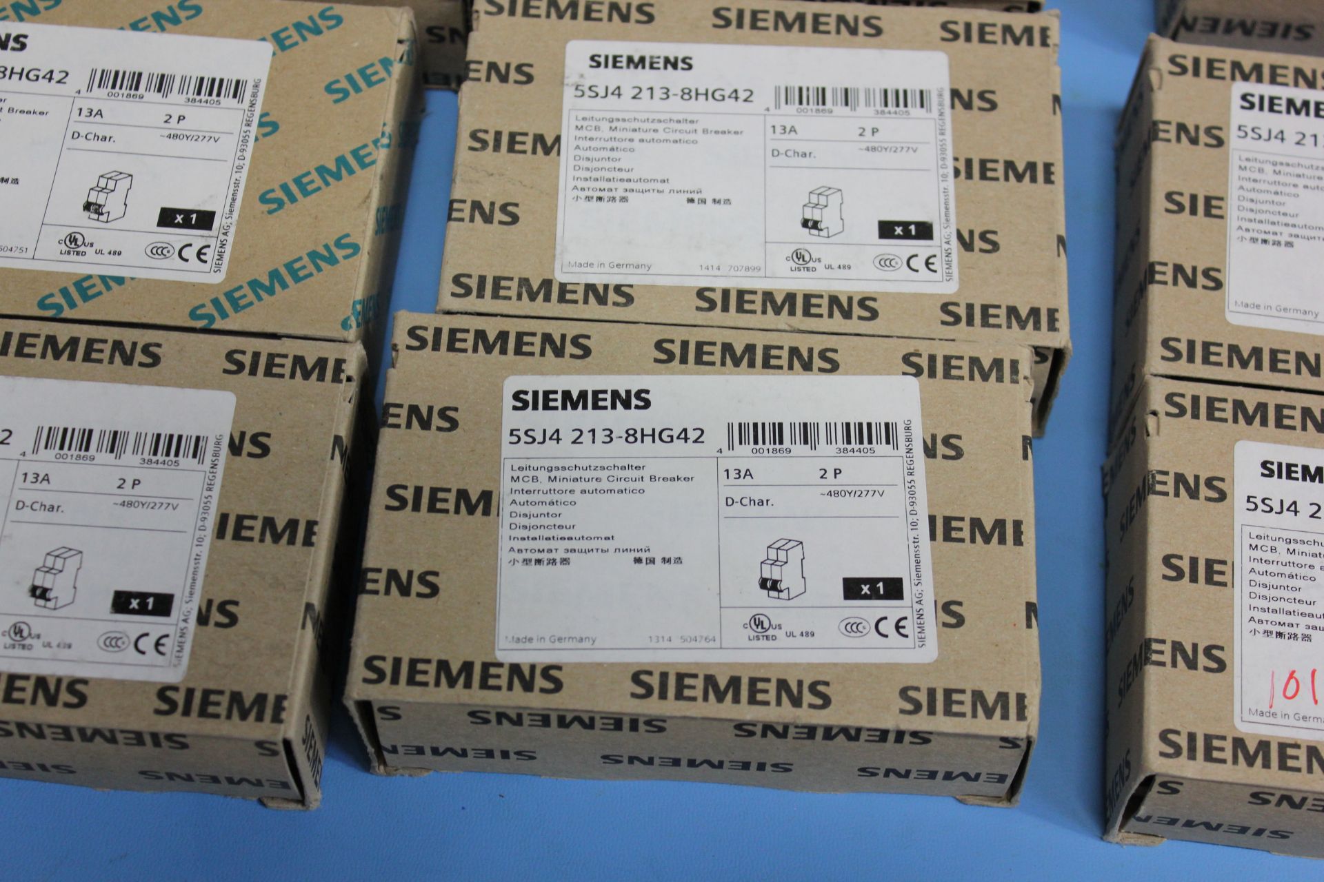 NEW SIEMENS CIRCUIT BREAKERS. - Image 2 of 3