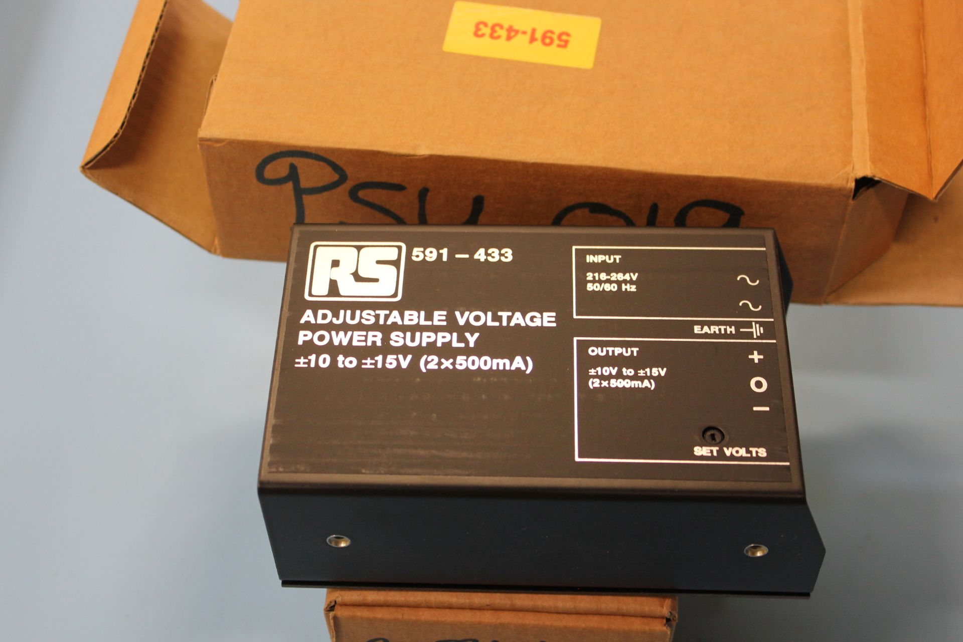 NEW ADJUSTABLE VOLTAGE POWER SUPPLIES - Image 2 of 3