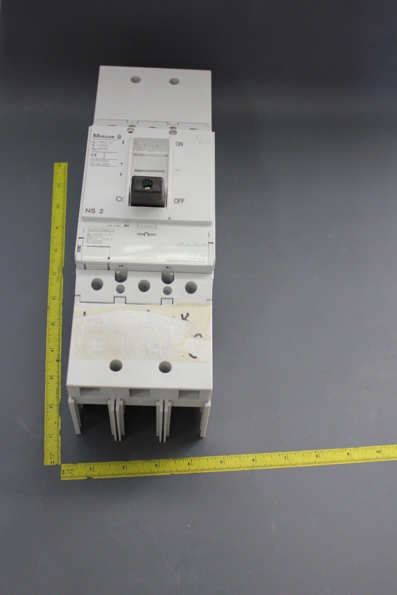 MOELLER 160A 600V INDUSTRIAL CIRCUIT BREAKER.