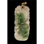 A Chinese jade pendant with 13k marked hoop, 6cm tall.