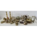 A quantity of brassware to include candlesticks, b