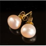 A pair of fine 18ct gold and cultured pale pink pe