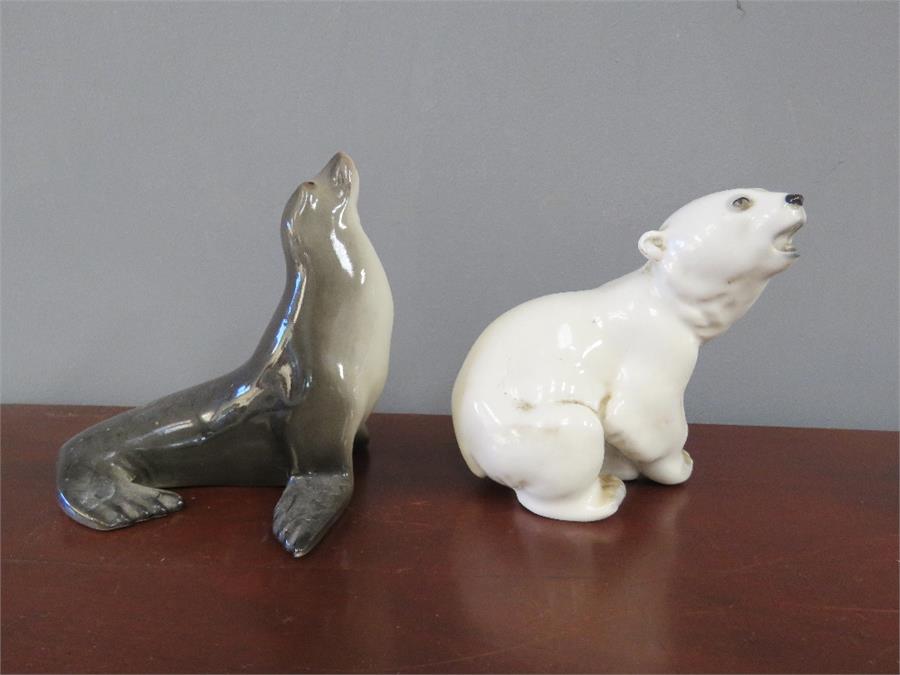 A Russian porcelain Seal and Polar bear Cub, marke - Bild 2 aus 3