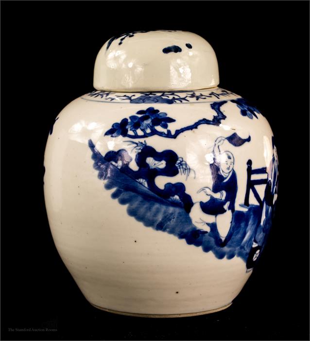 A Chinese blue and white ginger jar and cover 20cm - Bild 2 aus 2