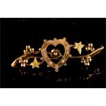 A 9ct gold sweetheart brooch, 2.9g