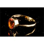 A 9ct gold and paste ring, 1.6g