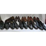 A quantity of men's leather shoes including Cullwe