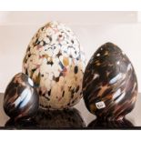 Boda speckled glass egg shaped domes, tallest 14cm high.