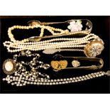 A group of miscellaneous jewellery including Coalport brooch, bracelet, necklaces, sweetheart