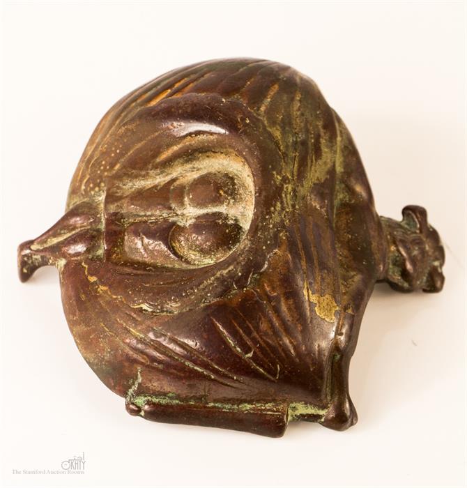 Erotica: a bronze dish in the form of a Geisha girl, with bare bottom underside, with residual - Image 2 of 2