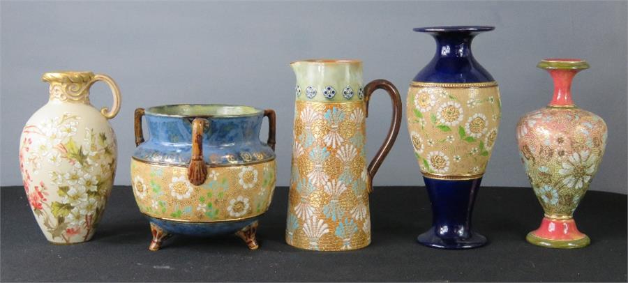 A group of Royal Doulton to include 6928 vase, 3928 vase, X5952 jug, 7424 bowl, Doulton Caprara - Image 3 of 4