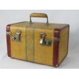 A 1940s ladies vanity case.