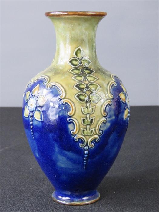 A Royal Doulton vase, impressed to base, 6472, 15cm high. - Image 2 of 6