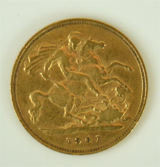 A Victoria 1901 gold half sovereign. - Image 3 of 3