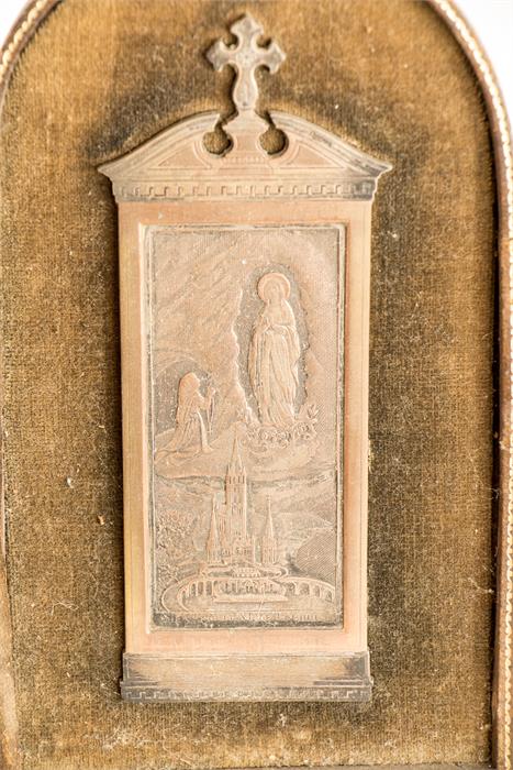 A 19th century French engraved metal triptych, each panel mounted to the three-part case. - Bild 2 aus 2