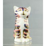 A Royal Crown Derby cat.