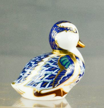 A Royal Crown Derby duckling LXI. - Image 2 of 3