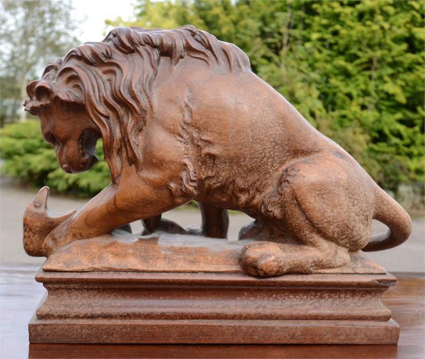 A carved treen lion & serpent, raised on a platform, 23 by 31 by 10½cm. - Bild 3 aus 3