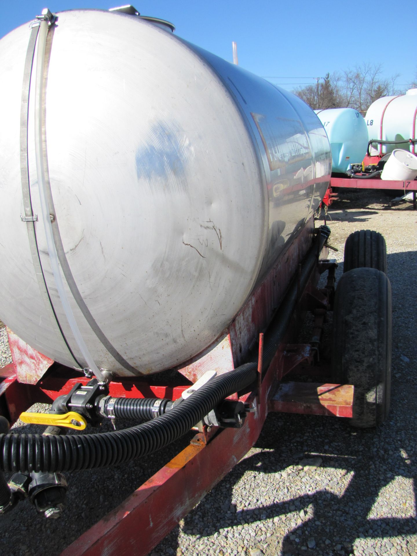 800 gal SS nurse trailer, tandem axle, with 2" gas pump - Image 15 of 16