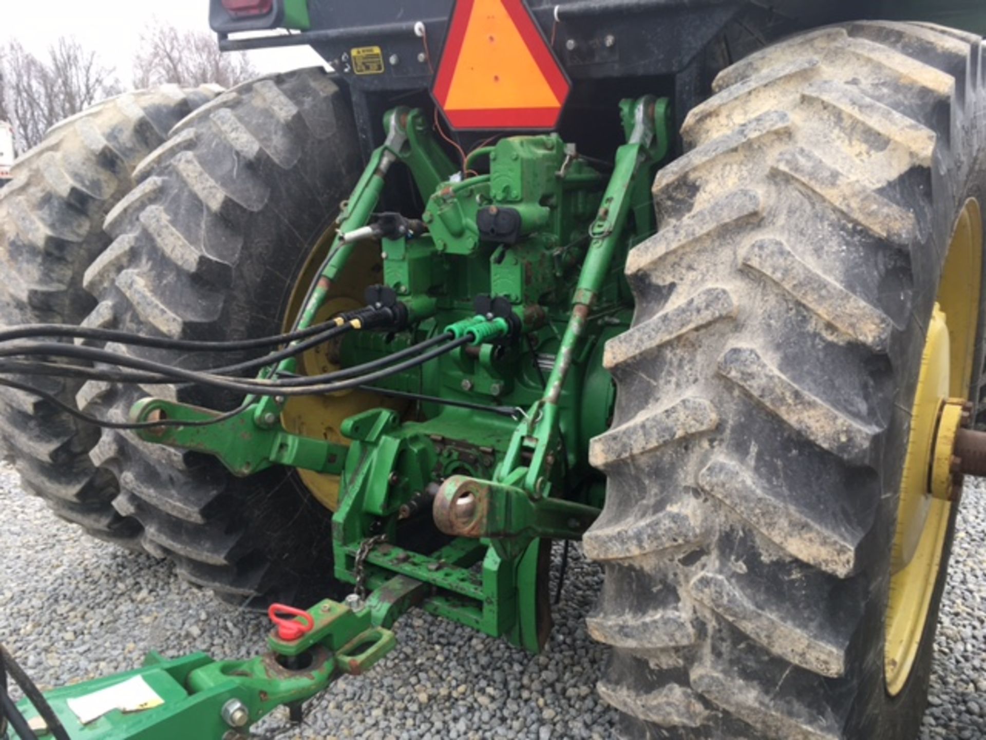 John Deere 4555 Tractor, MFWD, weights, duals, 15 speed powershift, 3pt., 3 hyd. remotes, big 1000 - Image 7 of 13