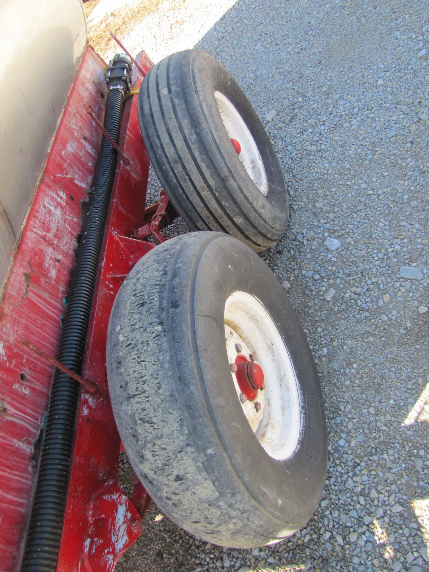 800 gal SS nurse trailer, tandem axle, with 2" gas pump - Image 11 of 16