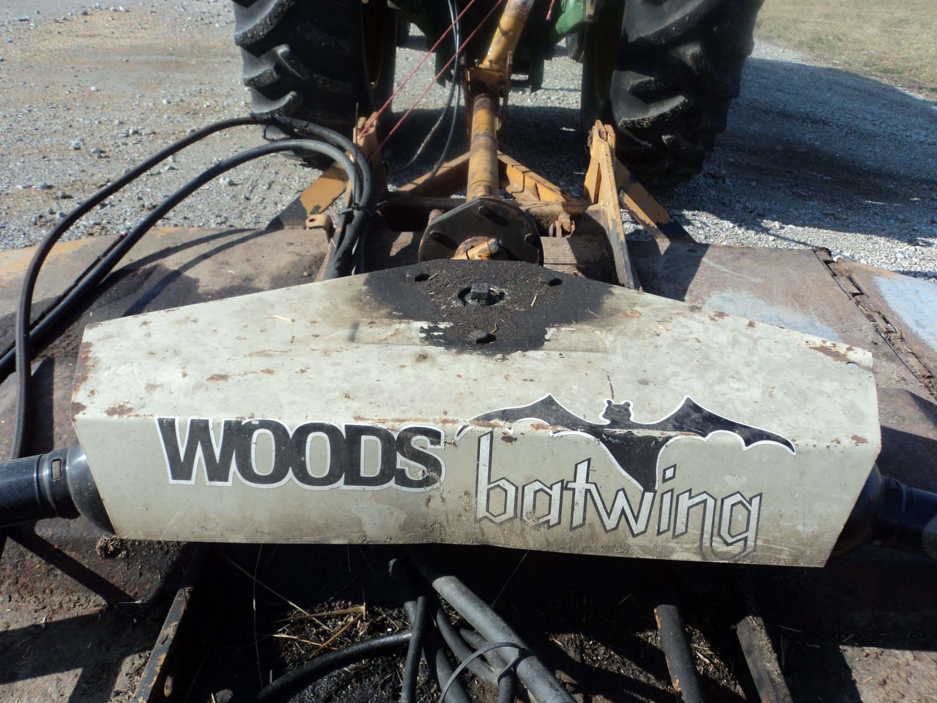 15' Woods HD 315 Batwing rotary mower, hyd fold, hyd lift, aircraft tires - Image 11 of 13