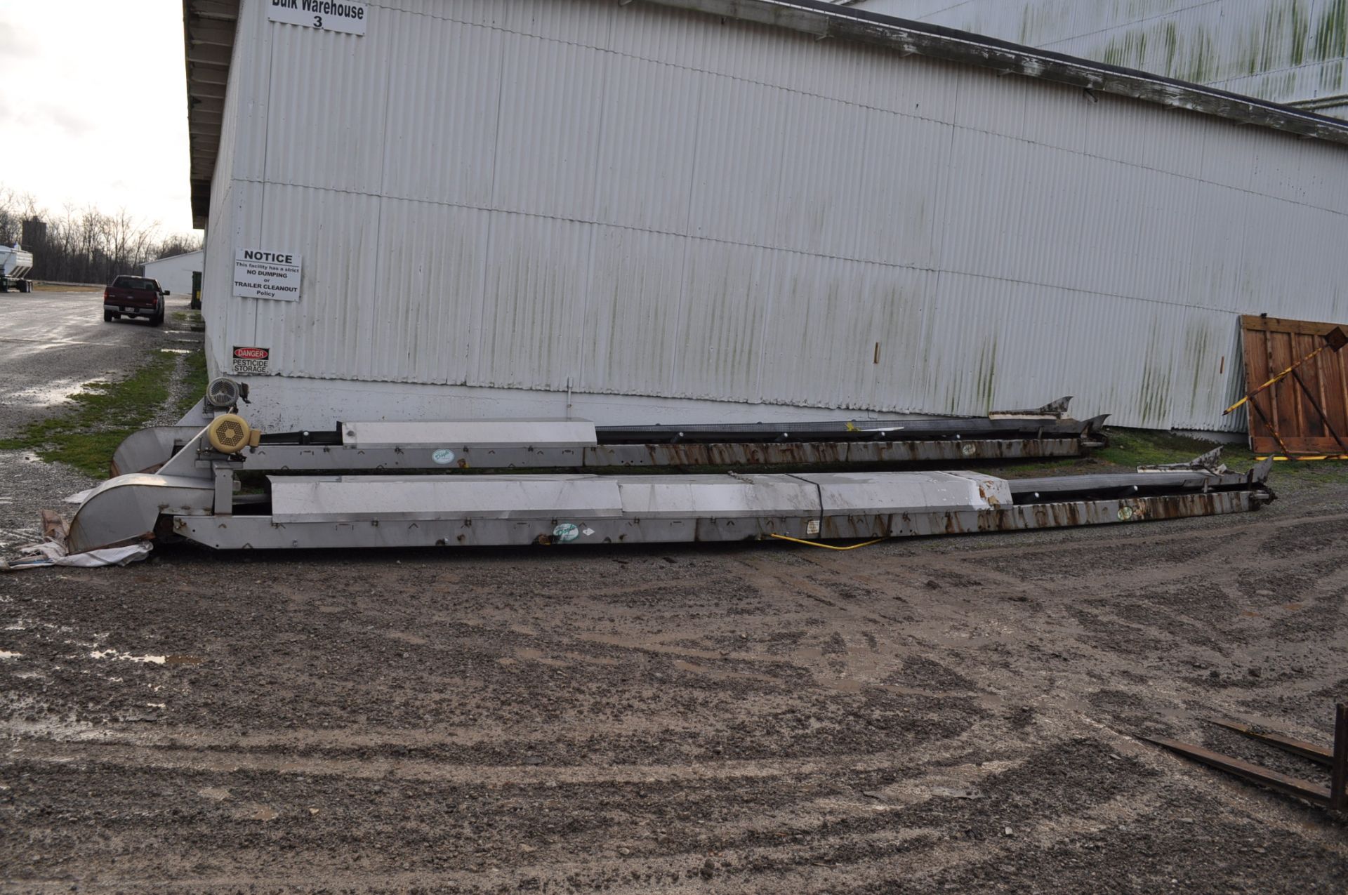 34' Doyle SS fertilizer conveyor, 21" belt, 10 hp, 3 phase, steel A frame stand - Image 3 of 9