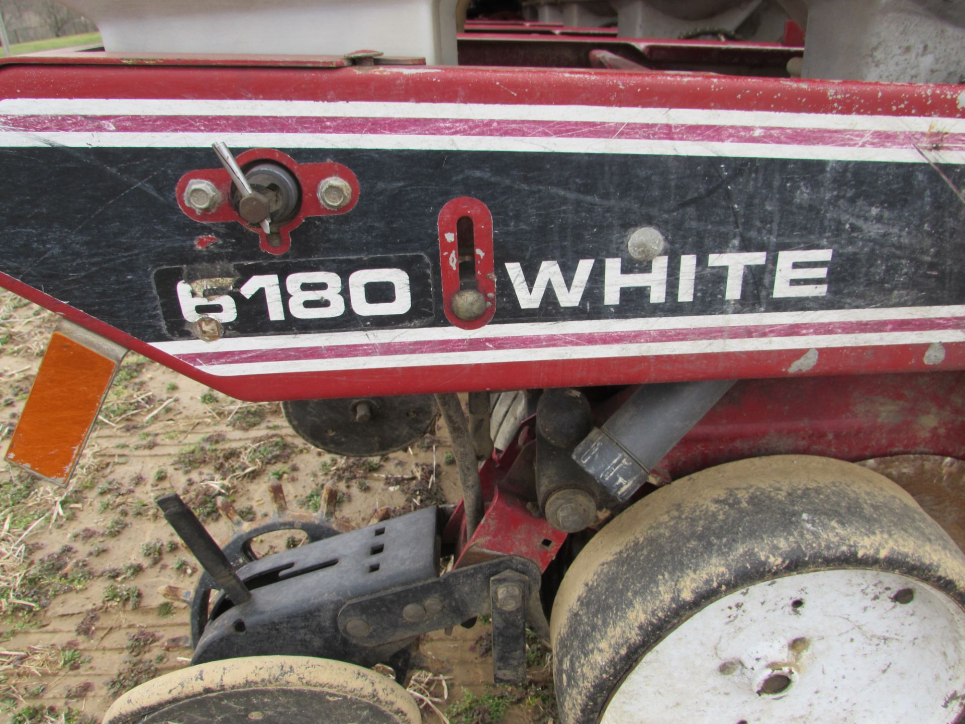 12 Row White 6180 Planter, no till, 12x30", liquid fertilizer, spike/rubber closing wheels, keeton - Image 9 of 16