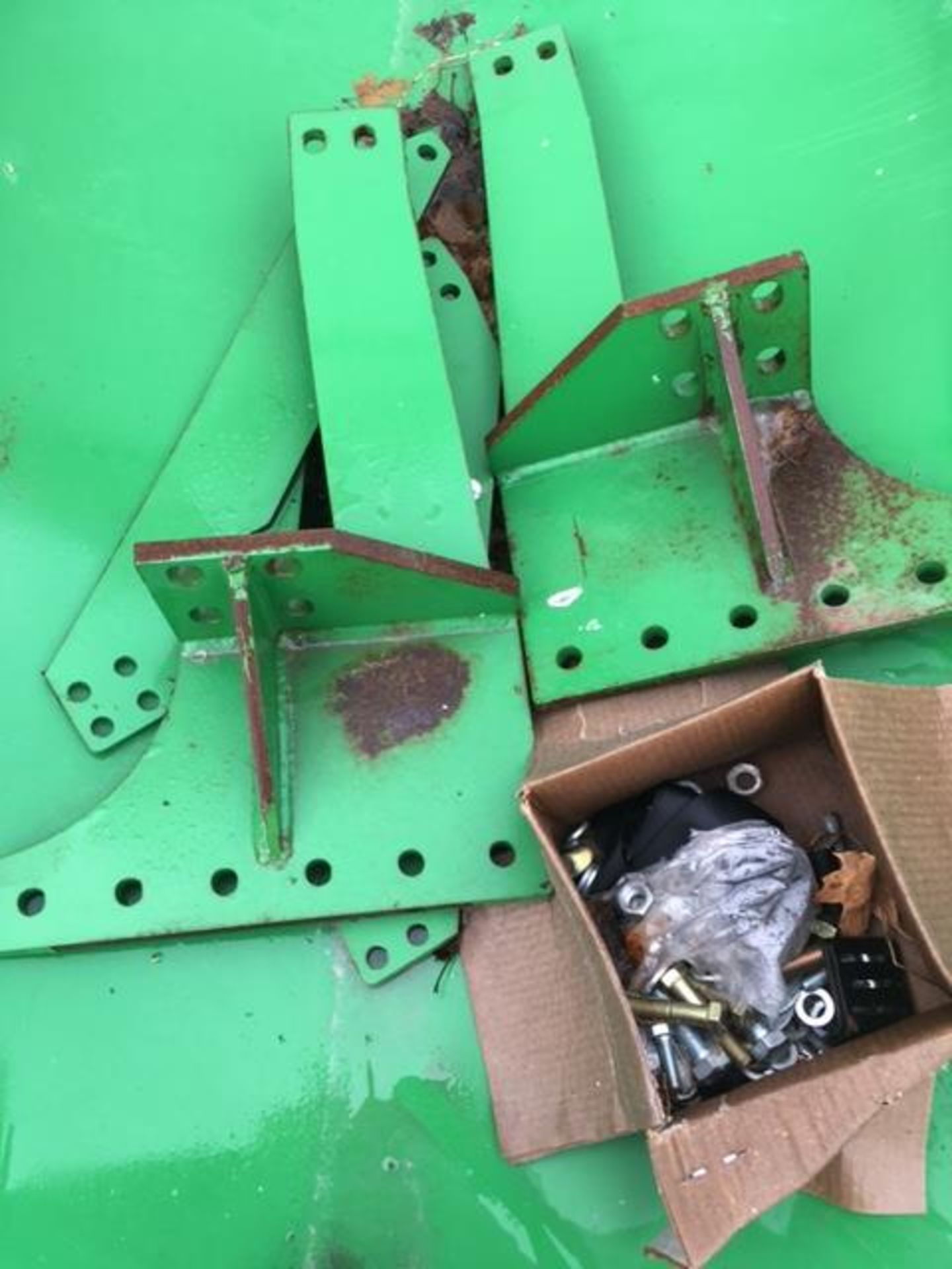 Agri Products, front mount brackets with cradle, no tank, fits John Deere - Image 2 of 2
