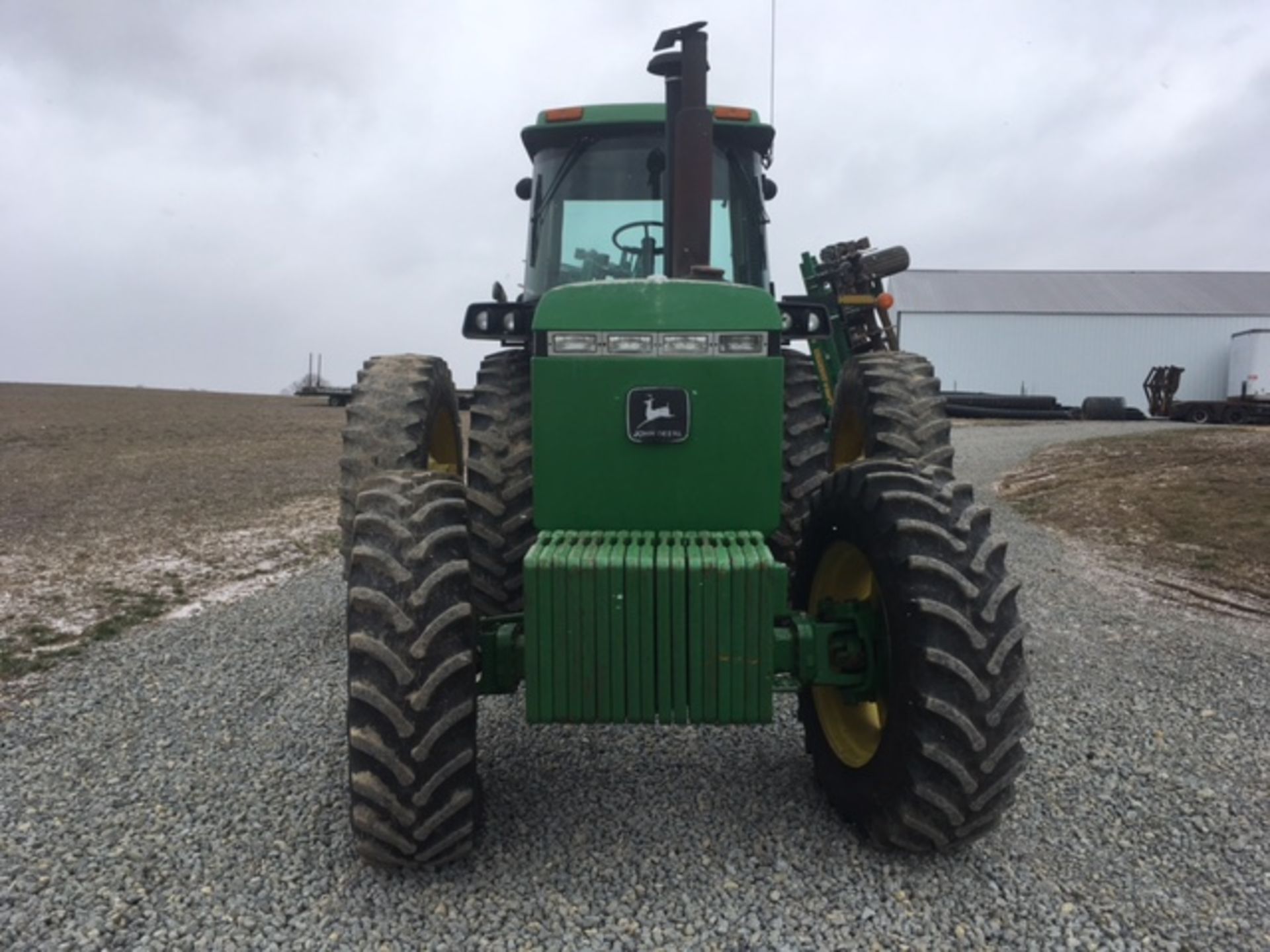 John Deere 4555 Tractor, MFWD, weights, duals, 15 speed powershift, 3pt., 3 hyd. remotes, big 1000 - Image 9 of 13