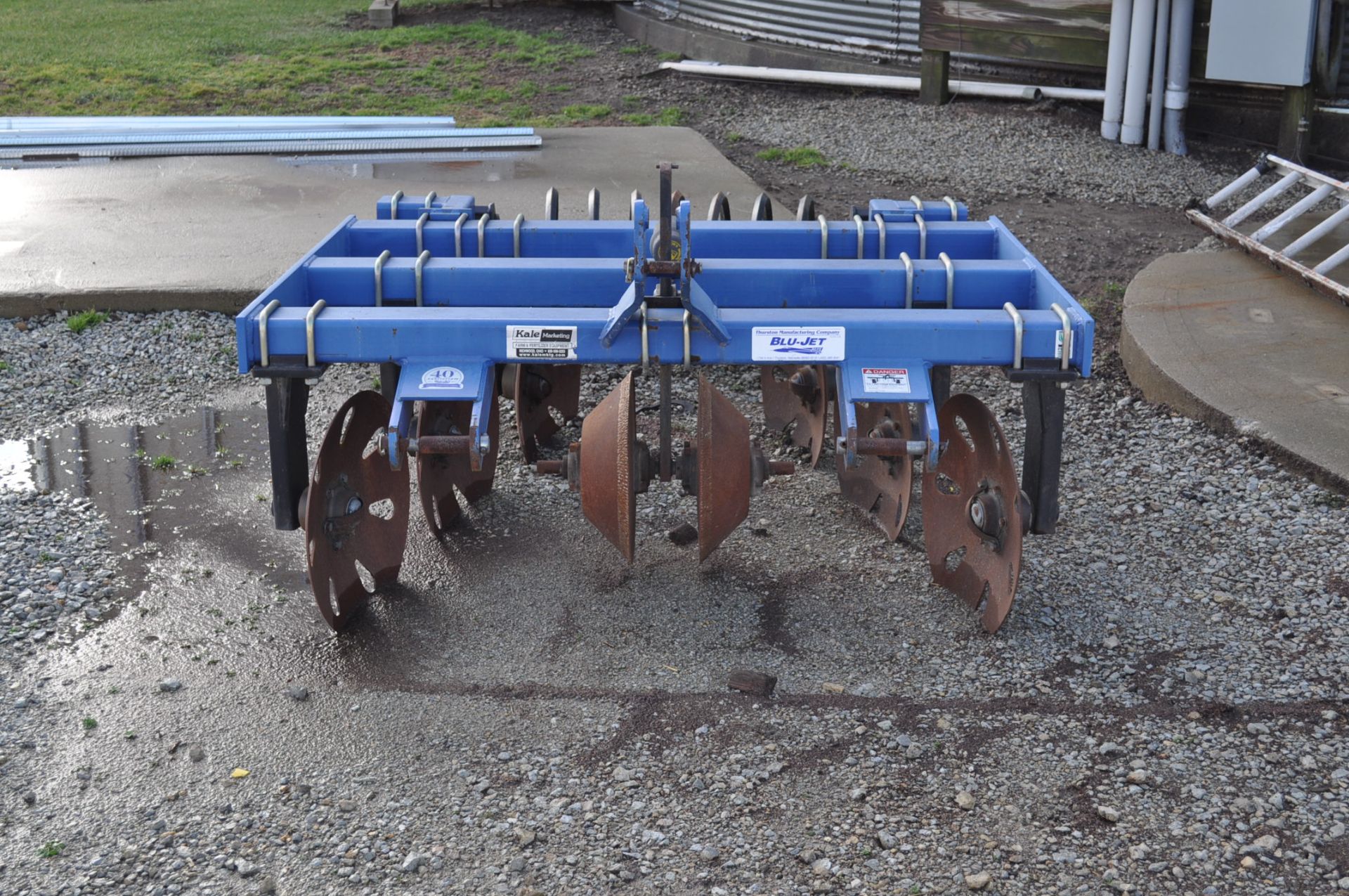 Blu-Jet Trackmaster trench filler, 3 point hitch - Image 2 of 8