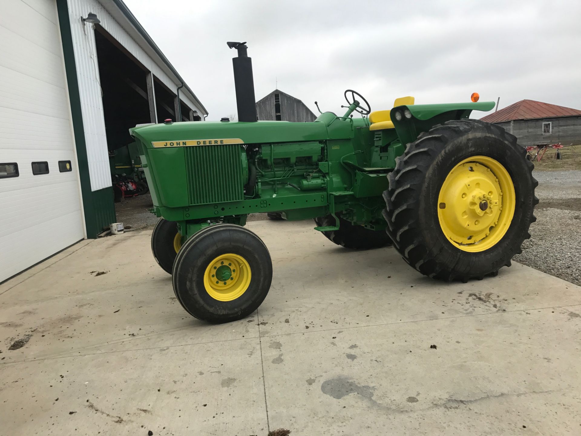 1970 John Deere 4520 tractor, 2wd, 8 speed syncho, 1000 PTO, 3 point, quick hitch, all