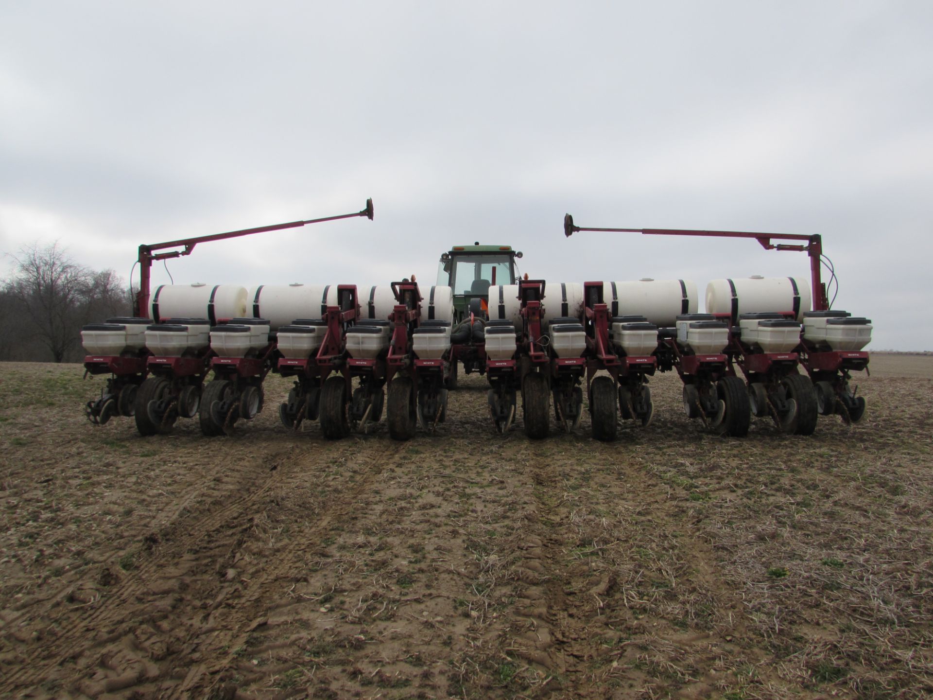 12 Row White 6180 Planter, no till, 12x30", liquid fertilizer, spike/rubber closing wheels, keeton - Image 8 of 16