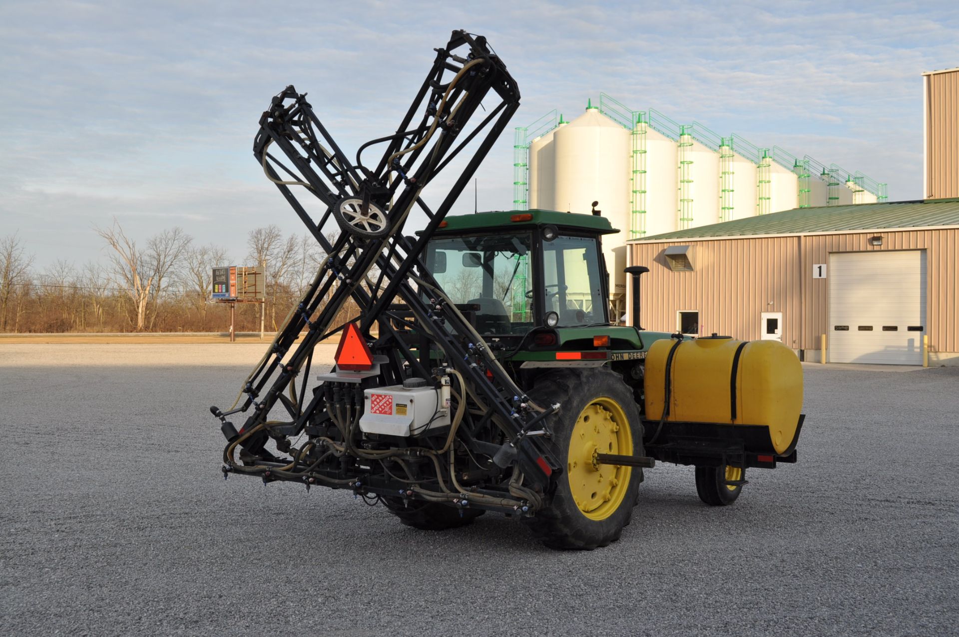 John Deere 4240 tractor, 3-pt, PTO, 3-hyd. remotes, quad range, 16.9-38 rear tires, w/ Demco x- - Image 6 of 20