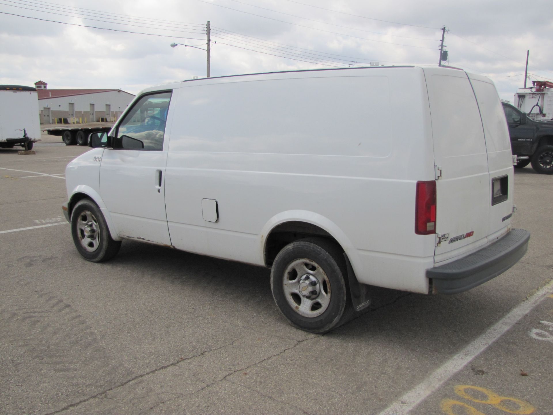 2004 Chevy Astro cargo van, 358,920 miles, 2wd, gas, auto, power windows, power locks - Image 3 of 19