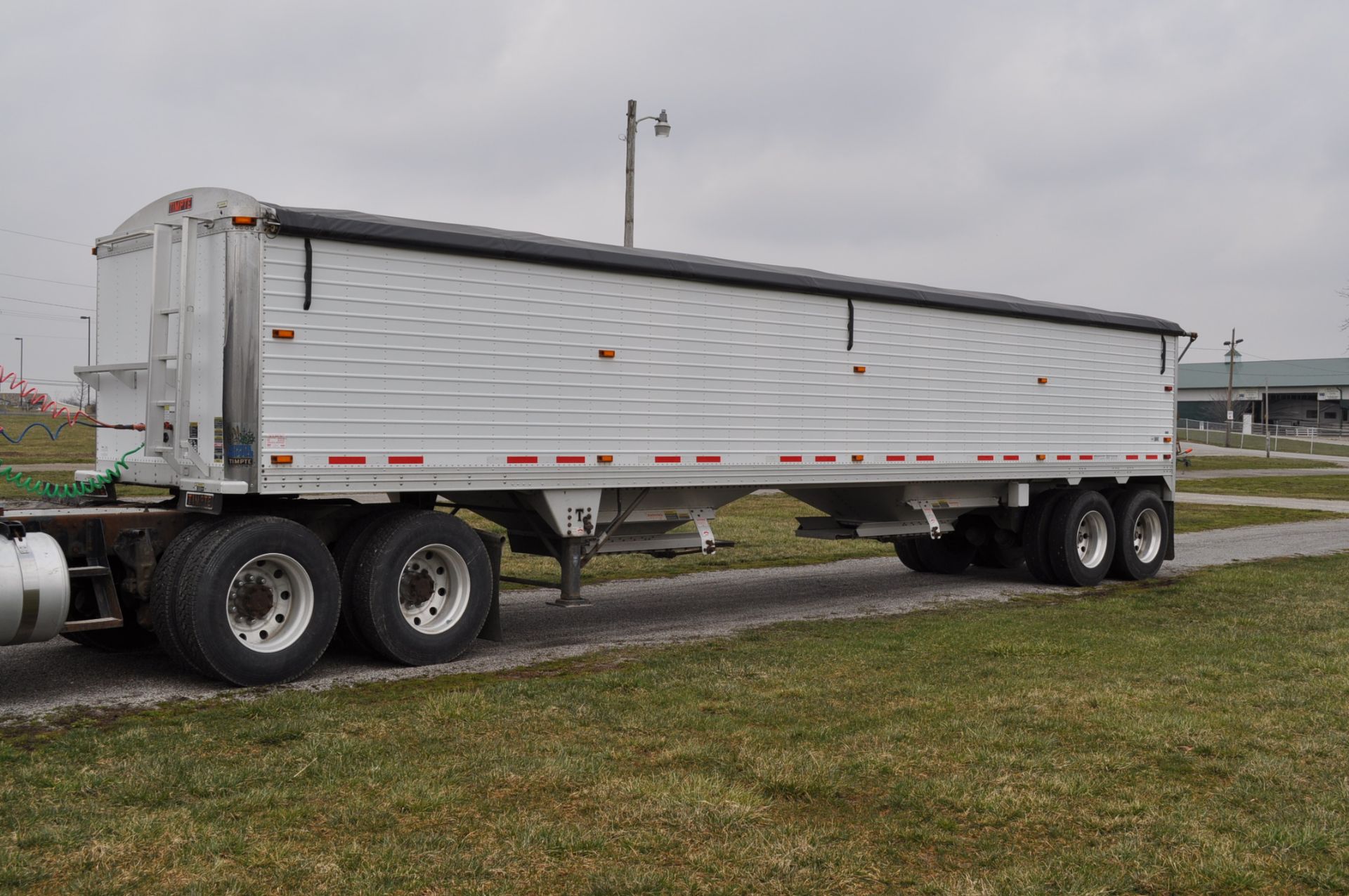 2012 96” x 72” x 40’ Timpte grain trailer, air ride, alum wheels, Ag Hoppers, new roll tarp, all new