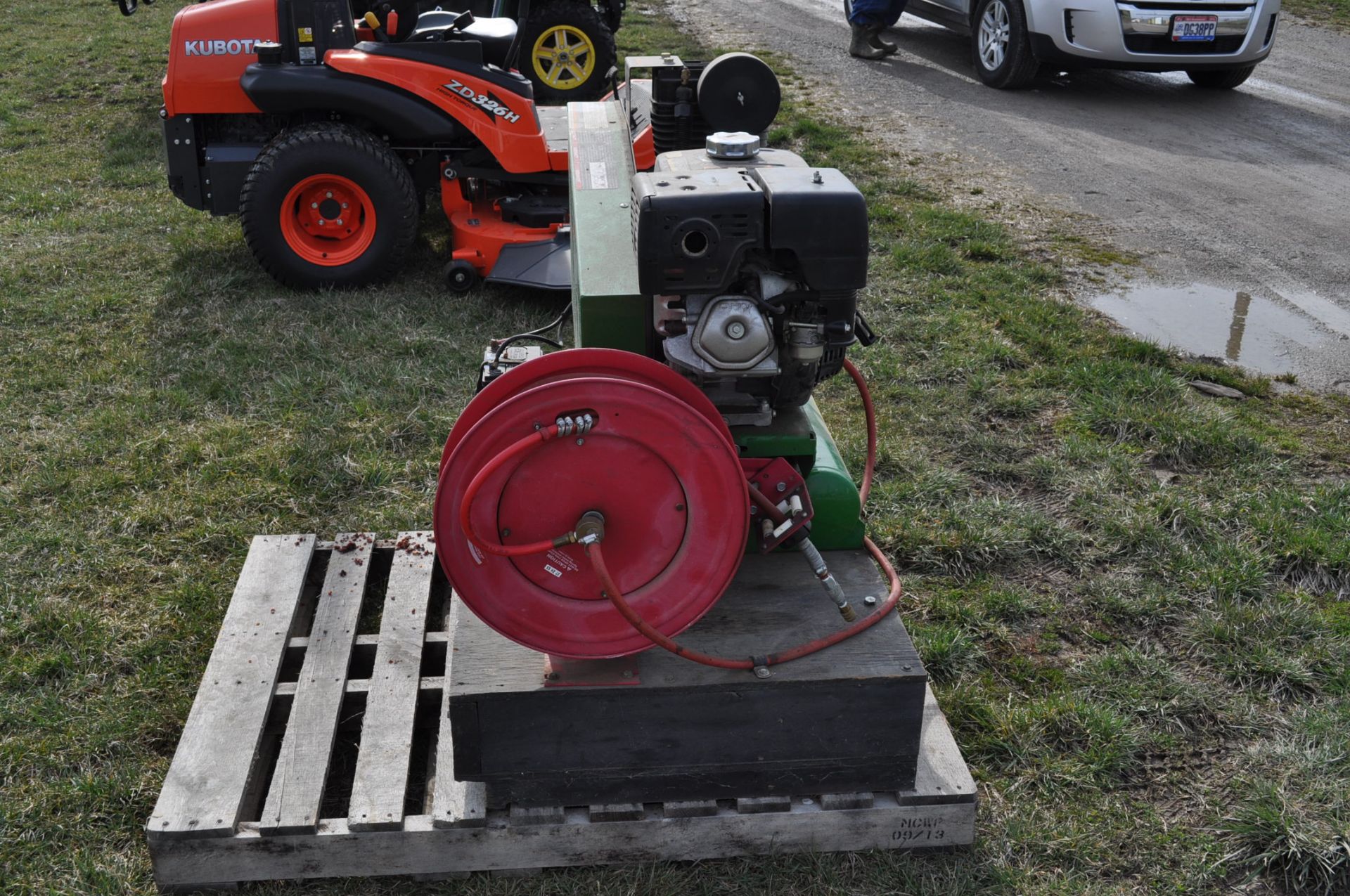 John Deere AC2-CG35H Compresserator, 15.4 CFM @ 175 psi, skid mounted w/ retractable reel - Image 5 of 8