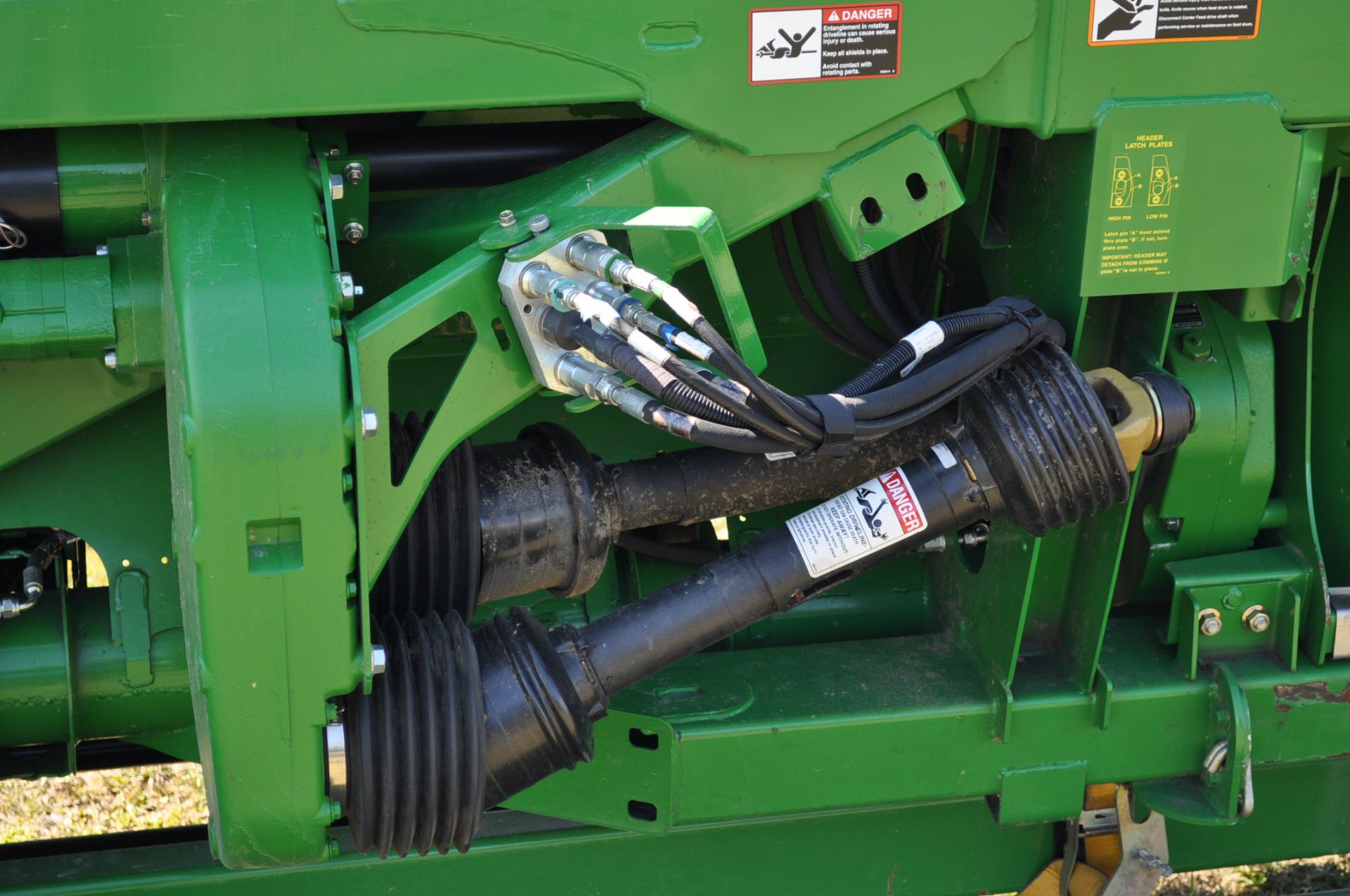 2012 40’ John Deere 640 FD HydraFlex Draper Head, stubble lights, less than 3,000 acres, SN - Image 3 of 8