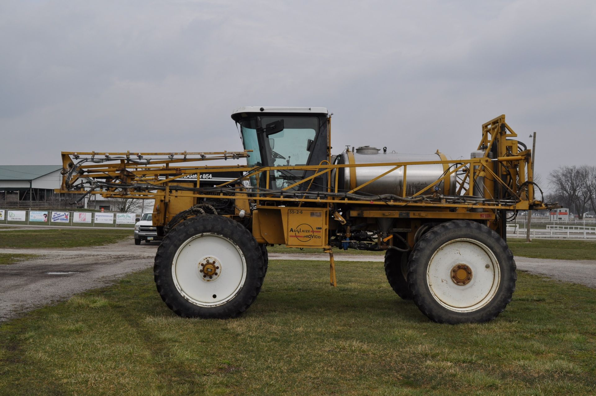 1996 Rogator 854 w/80’ booms, 800 gallon SS tank, 4748 hrs - Image 2 of 20