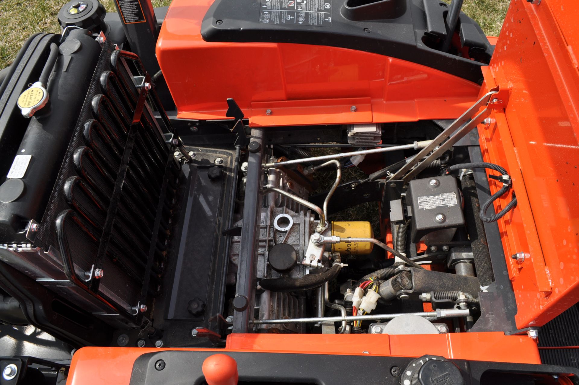 Kubota ZD326H Zero-Turn mower, high torque, 9 hrs, 72” commercial deck, diesel - Image 12 of 14